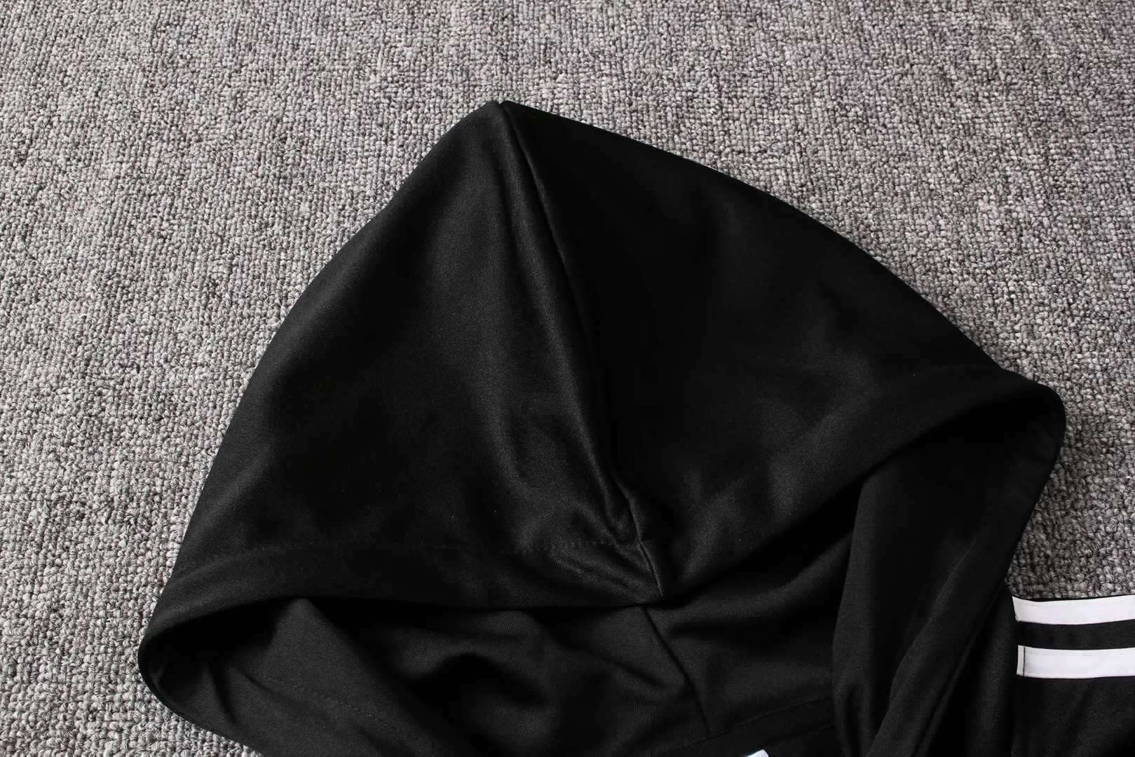 2019/20 Manchester United Hoodie Black Mens Soccer Training Suit(Jacket + Pants)