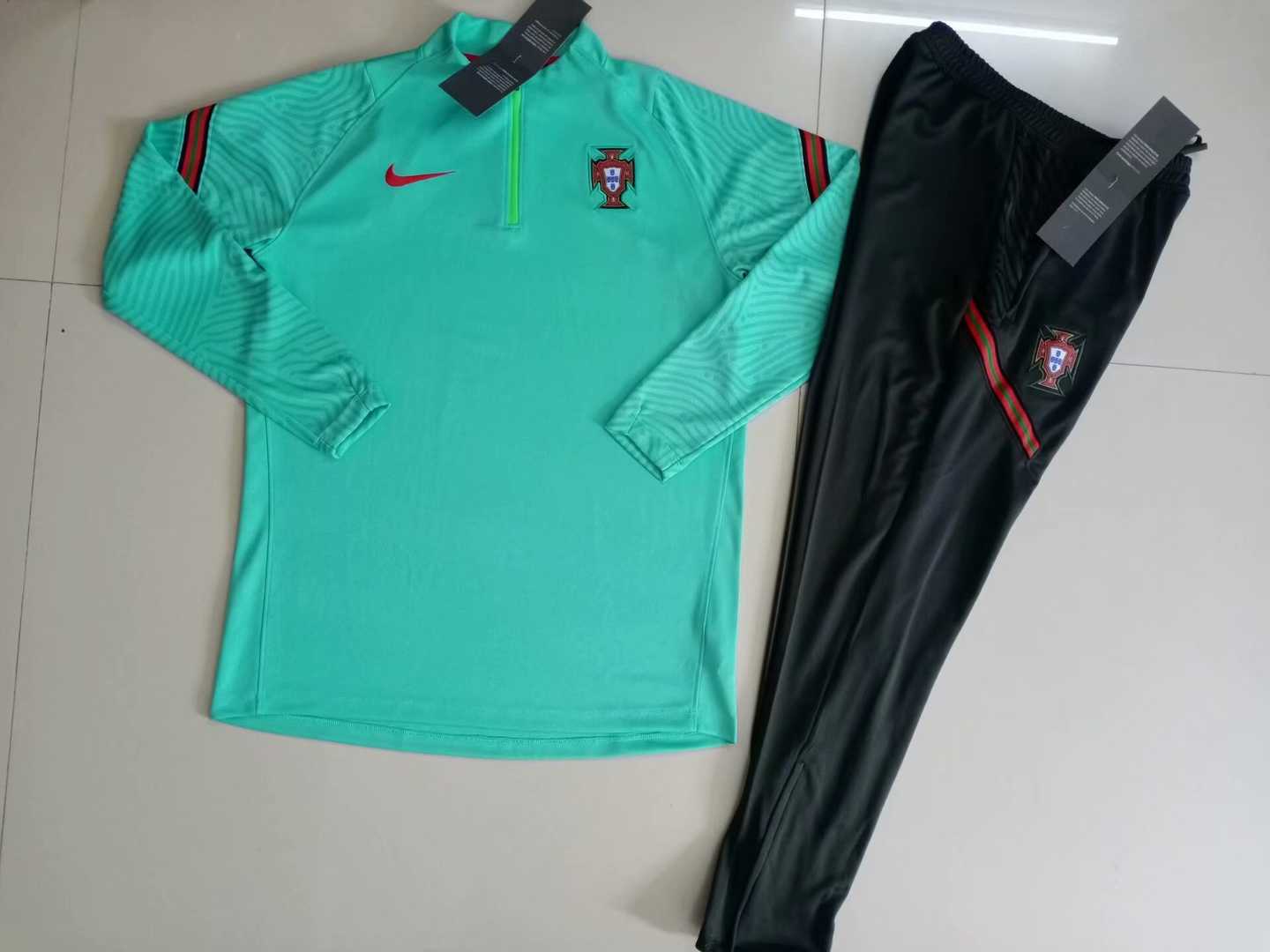 2020/21 Portugal Green Kids Half Zip  Soccer Training Suit(Jacket + Pants)