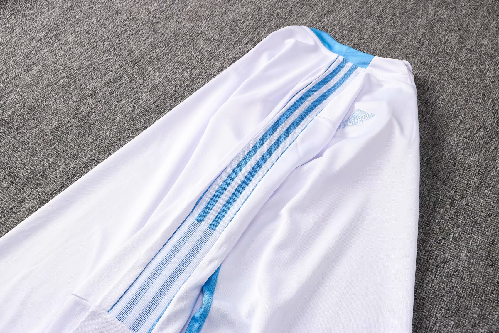 Real Madrid White Soccer Training Suit Mens 2021/22 