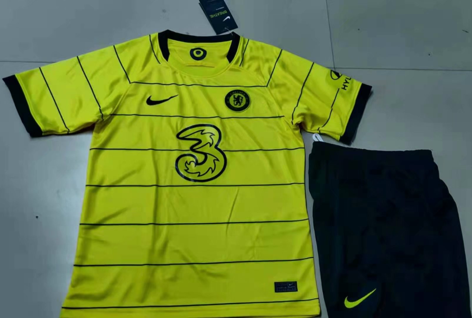 Chelsea Soccer Jersey + Short Replica Away Youth 2021/22