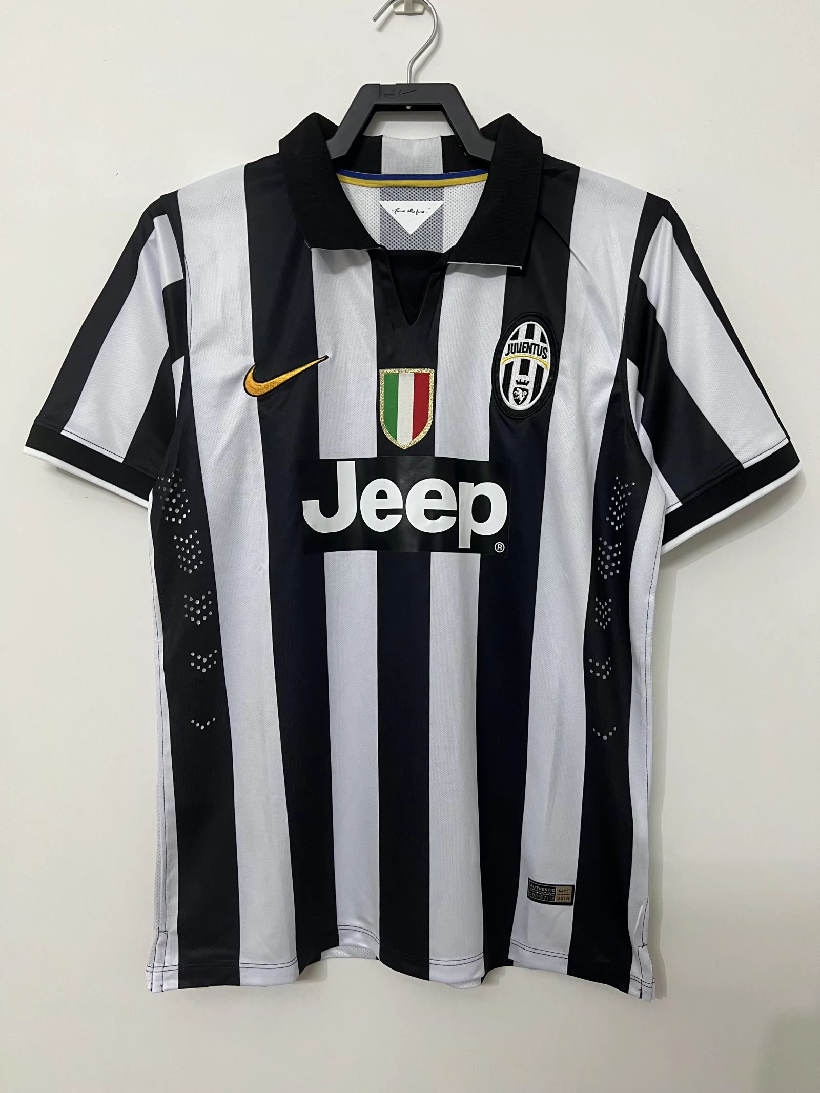 Juventus Soccer Jersey Replica Retro Home Mens 2014/15