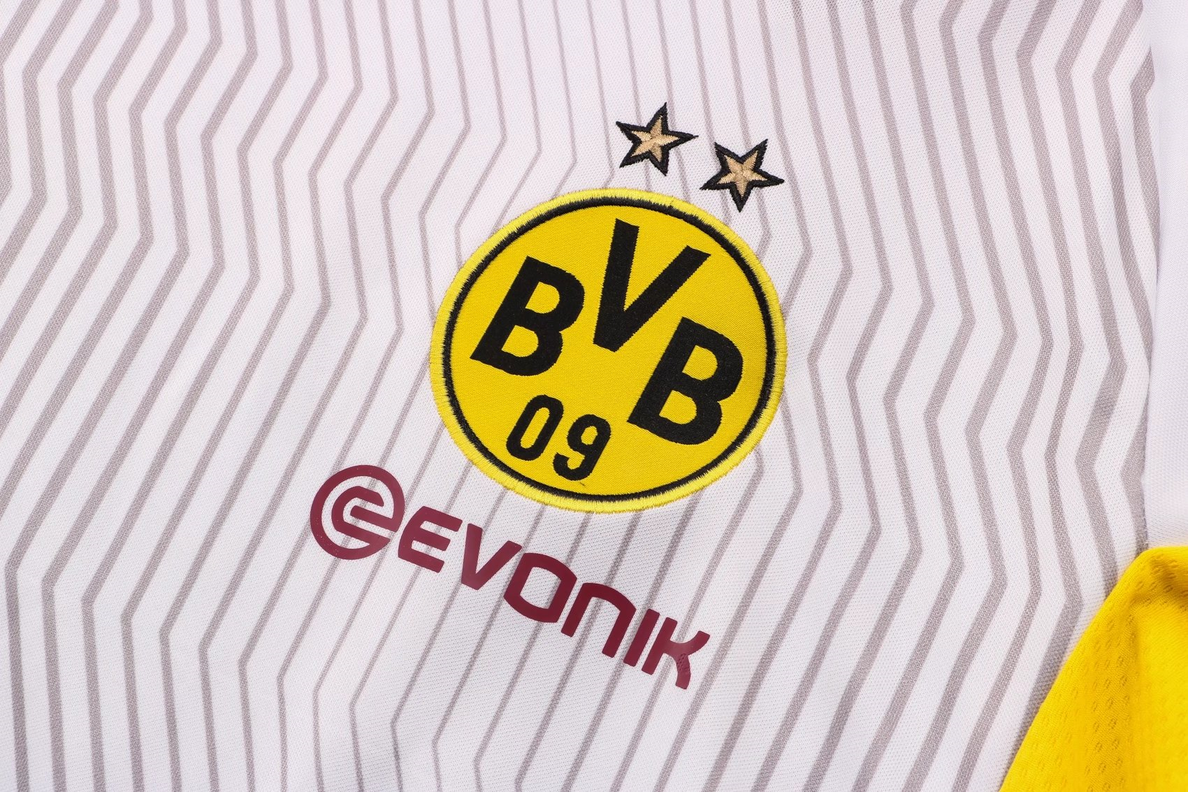 Borussia Dortmund Soccer Training Jersey Replica White Mens 2021-22