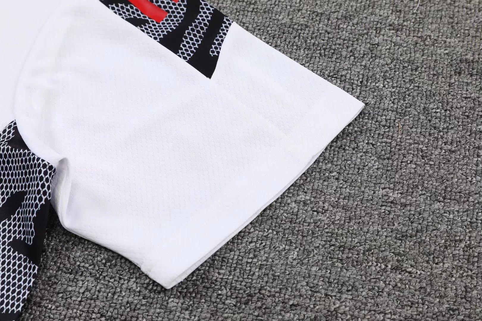 Bayern Munich Soccer Training Suit Jersey + Pants Replica White Mens 2021-22