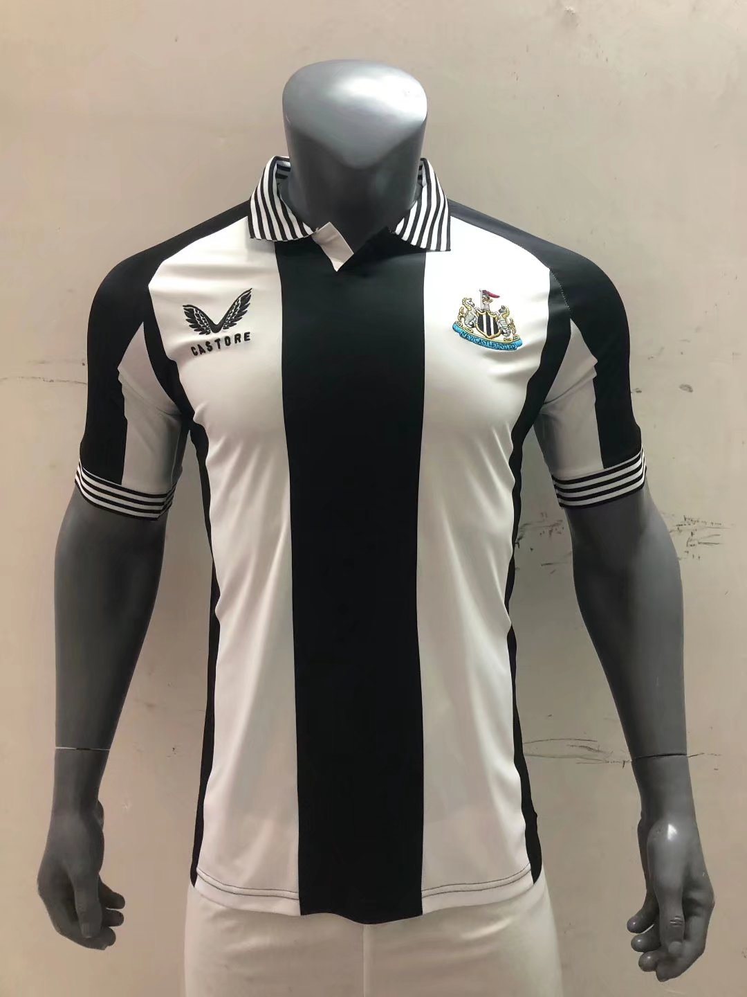 Newcastle United Soccer Jersey Replica Retro Edition Fourth Mens 2021/22