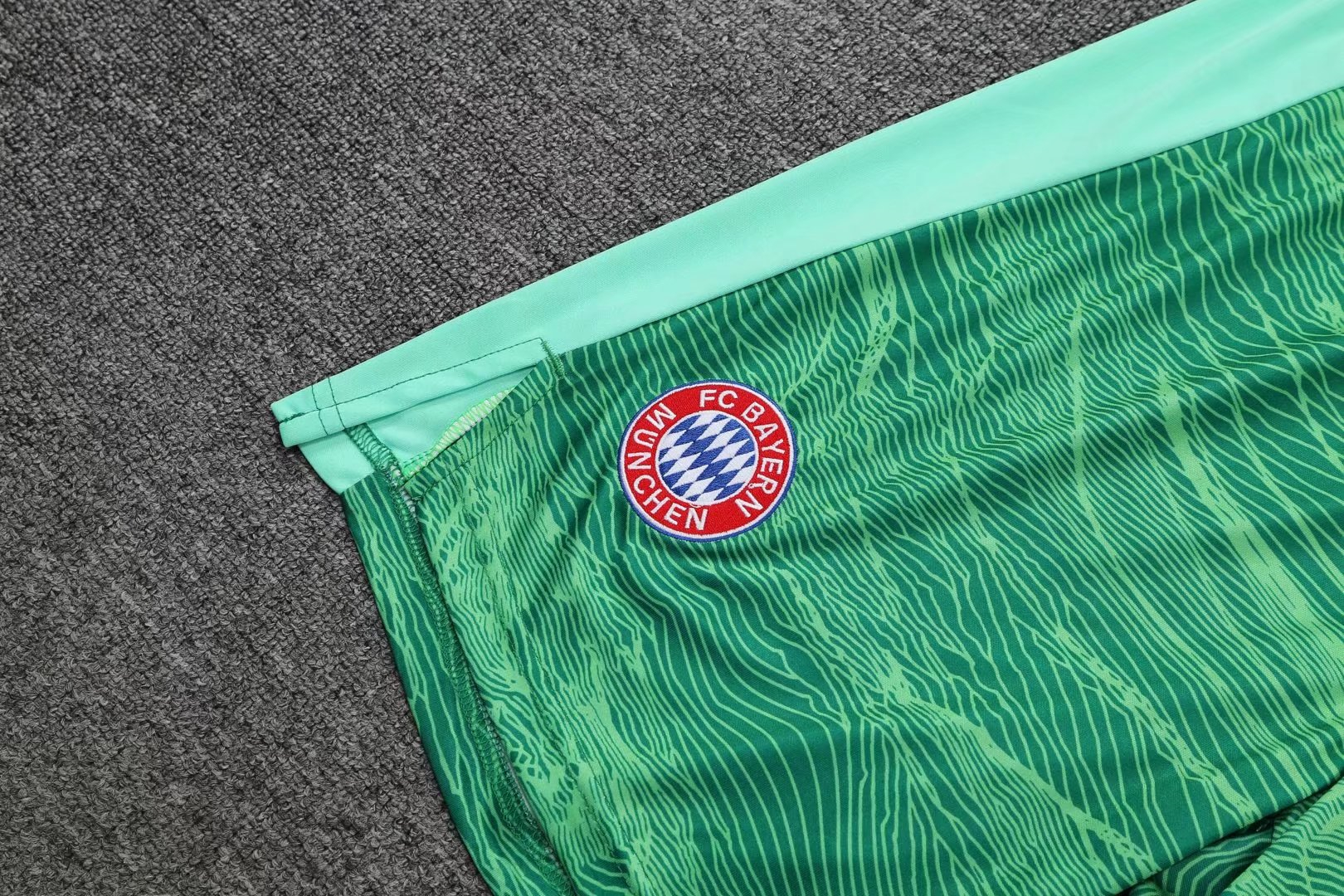 Bayern Munich Soccer Jersey + Short Set Replica Goalkeeper Green Mens 2021/22