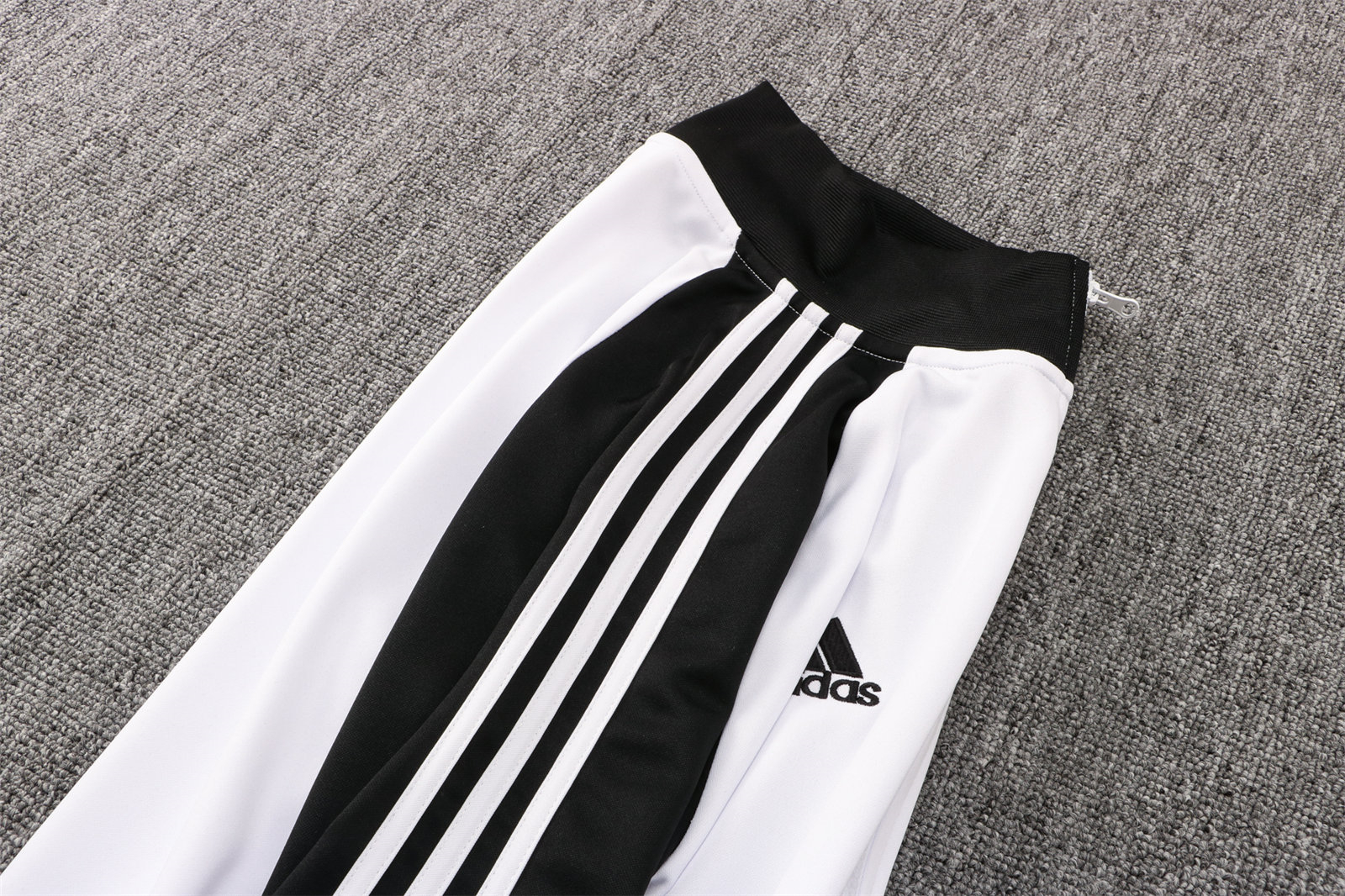Juventus Soccer Training Suit Jacket + Pants White - Black Mens 2021/22
