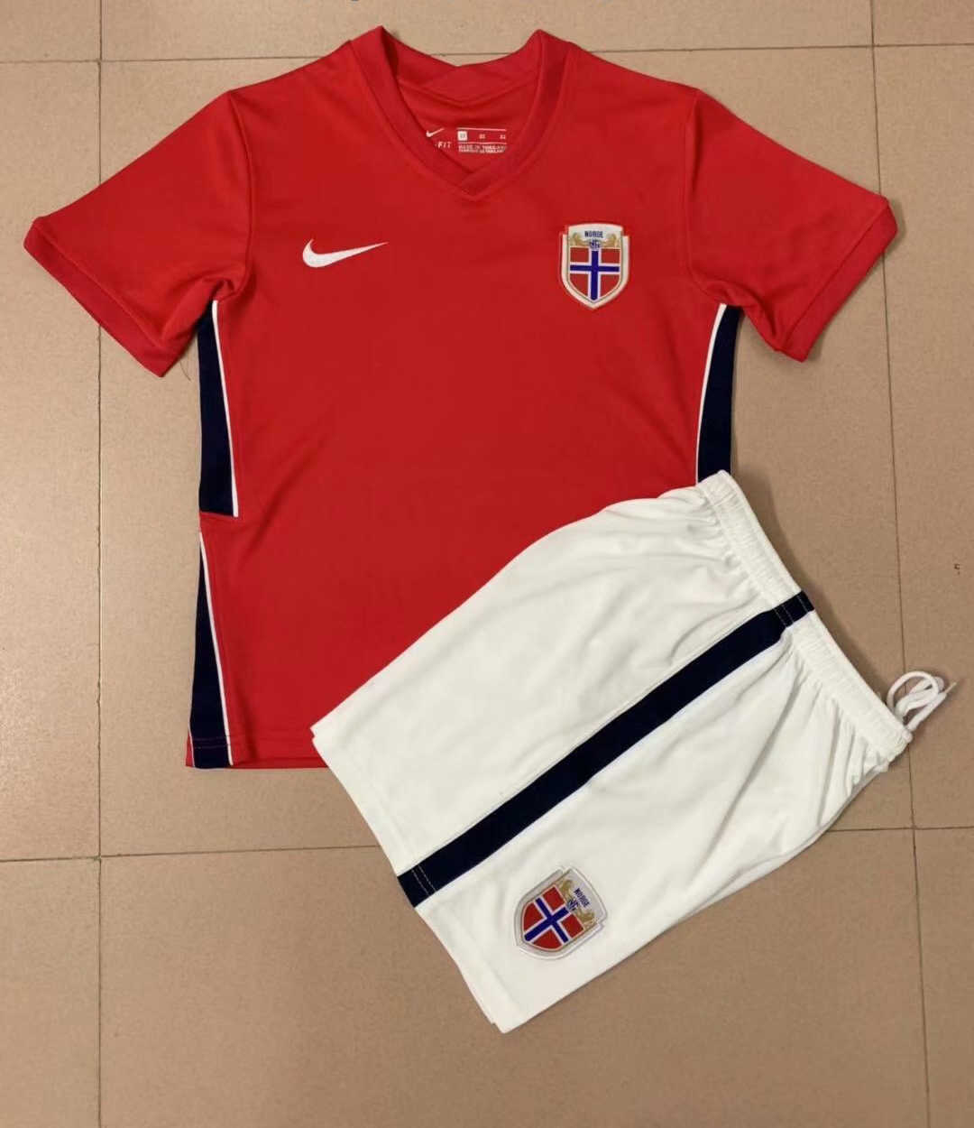 2021/22 Norway Soccer Jersey Home Replica + Short Kids