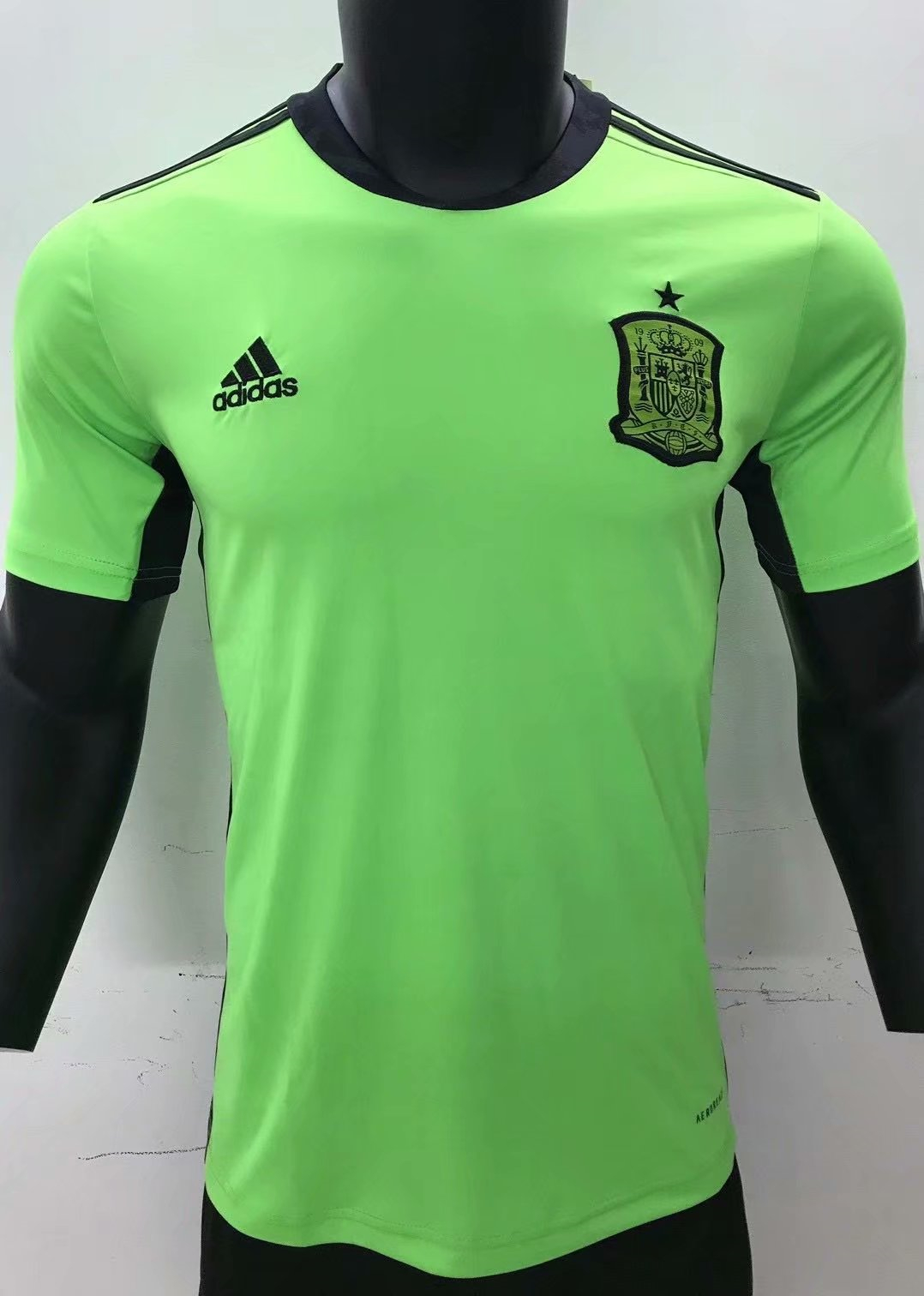 2021 Spain Goalkeeper Green Soccer Jersey Replica  Mens 