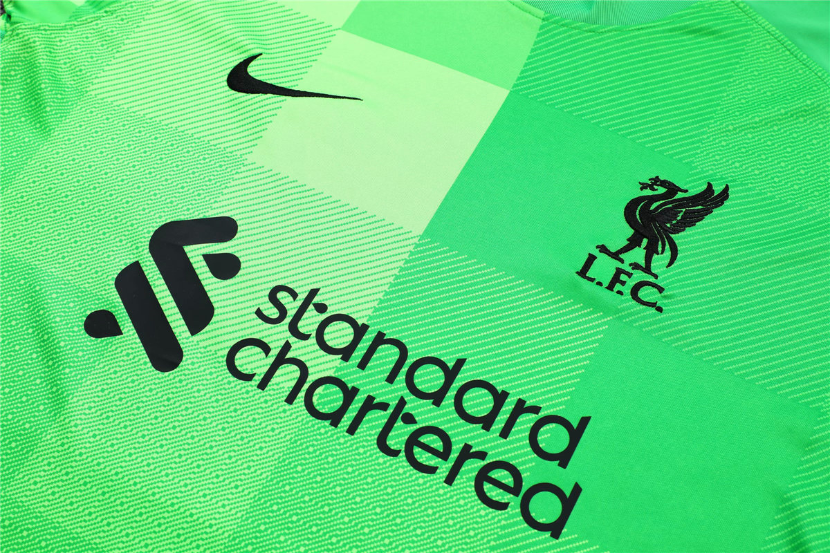 2021/22 Liverpool Goalkeeper Green LS Soccer Jersey Replica  + Shorts Set  Mens 