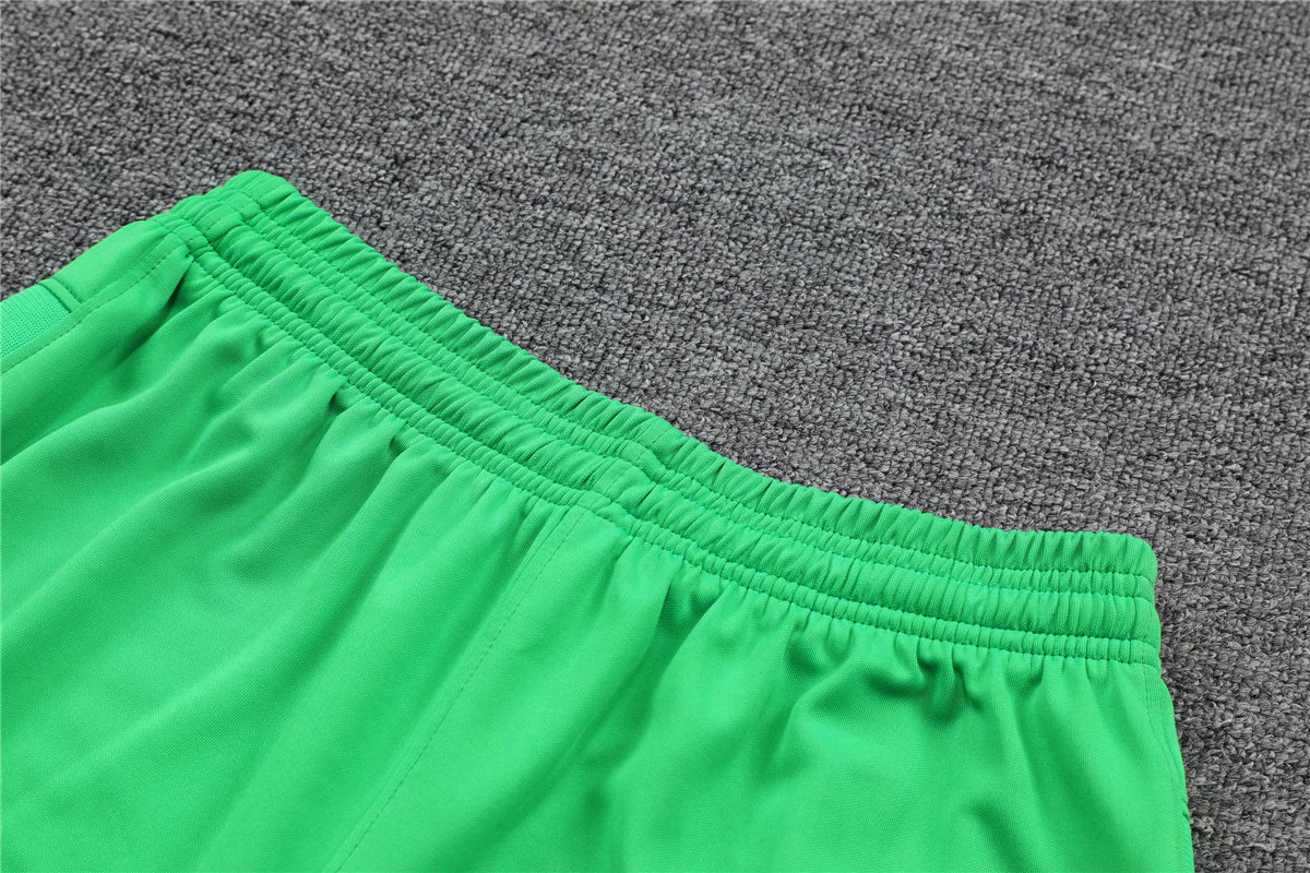 2021/22 Liverpool  Goalkeeper Green Soccer Jersey Replica  + Shorts Set  Mens 