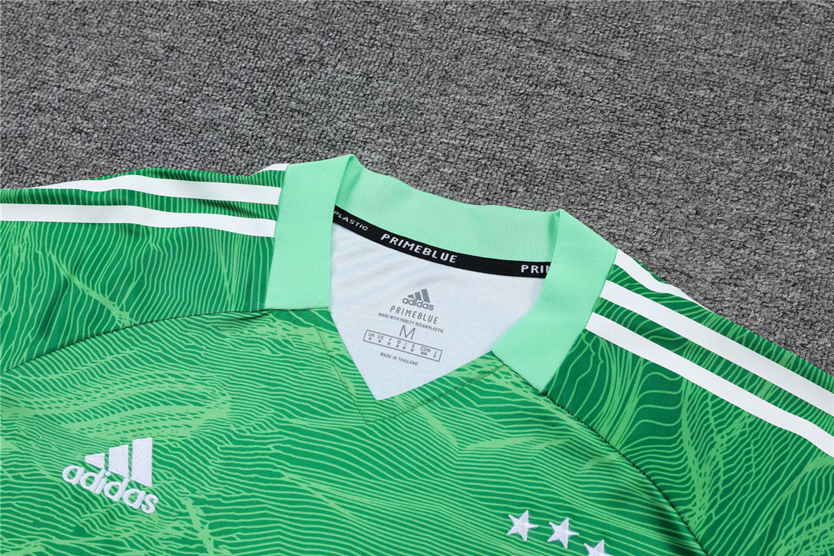 Juventus Soccer Jersey + Short Replica Goalkeeper Green Long Sleeve Mens 2021/22