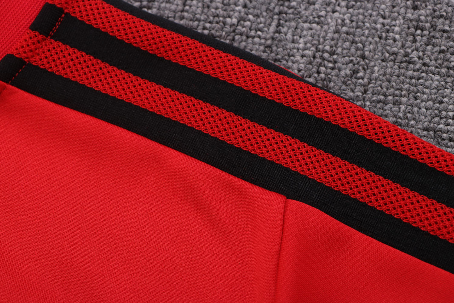 Bayern Munich Soccer Jacket + Pants Red 2022/23 Mens