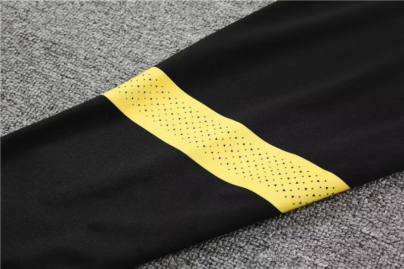 Borussia Dortmund Soccer Training Suit Replica Yellow 2022/23 Mens