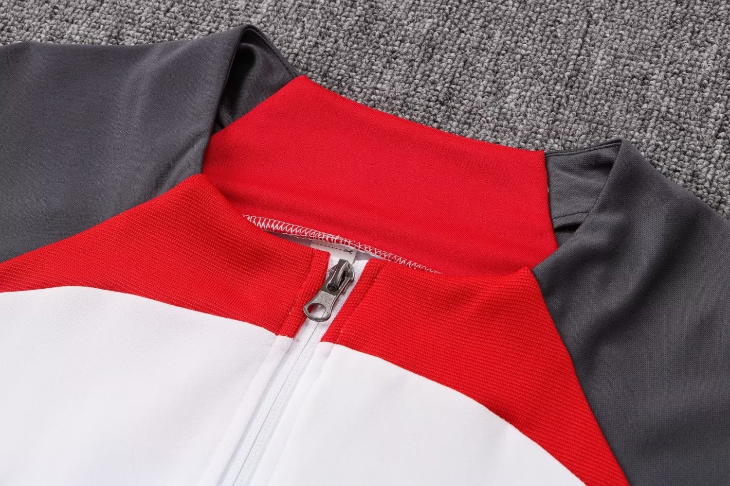 Liverpool Soccer Jacket + Pants Replica White 2022/23 Mens
