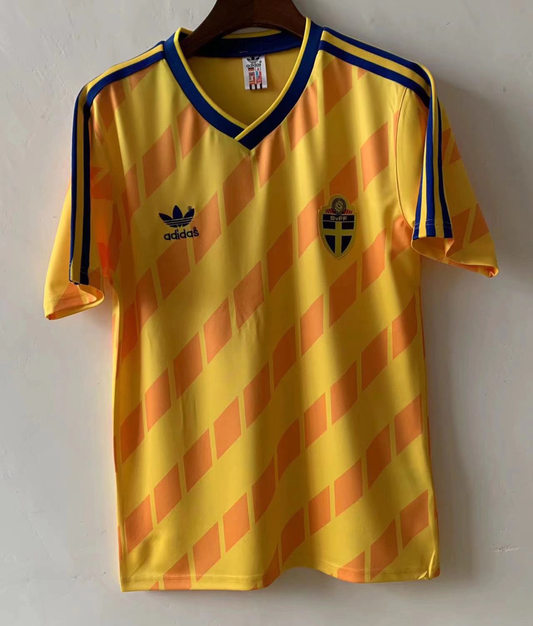 Sweden Soccer Jersey Replica Retro Home Mens 1988