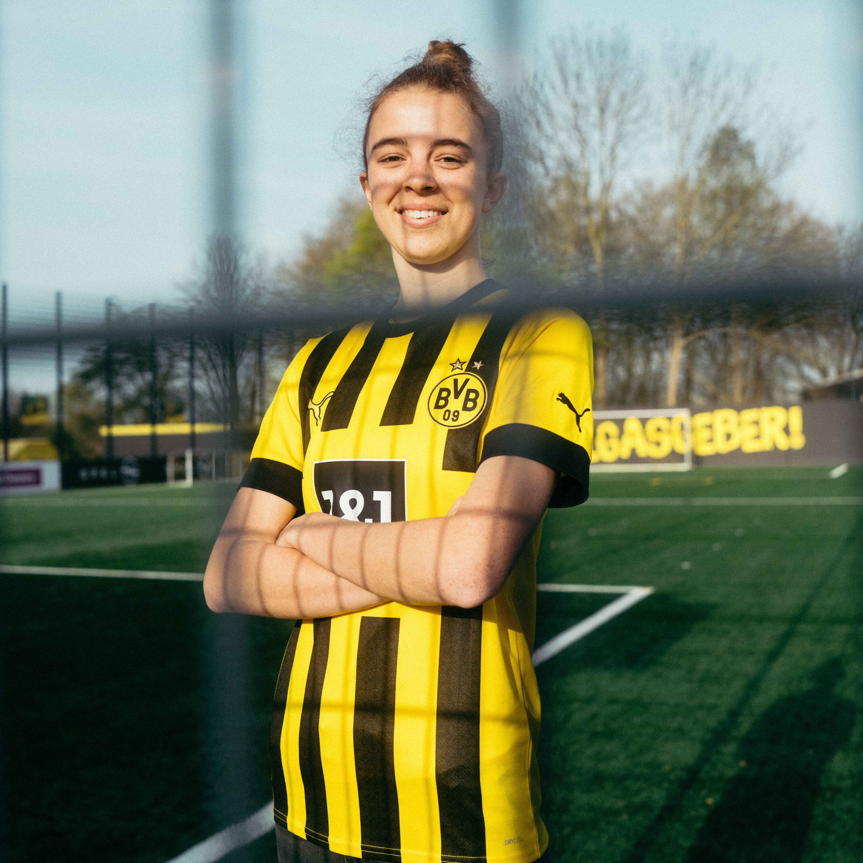 Borussia Dortmund Home Soccer Jersey Replica Womens 2022/23