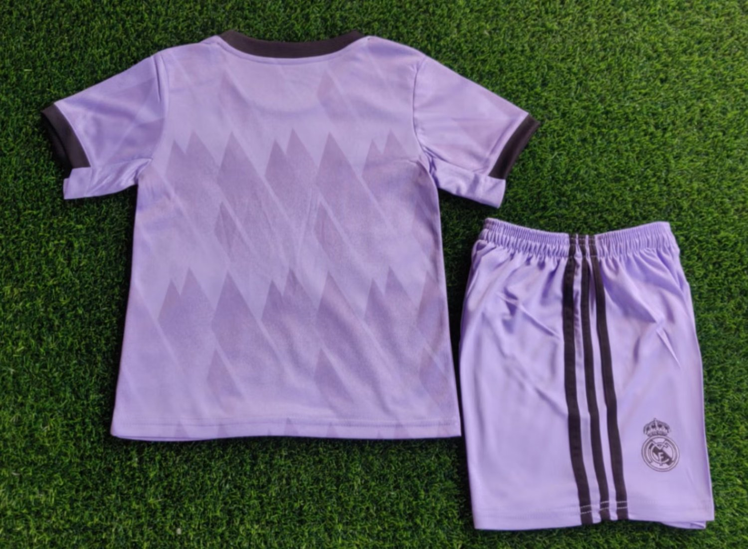 Real Madrid Soccer Jersey + Short Replica Away Youth 2022/23
