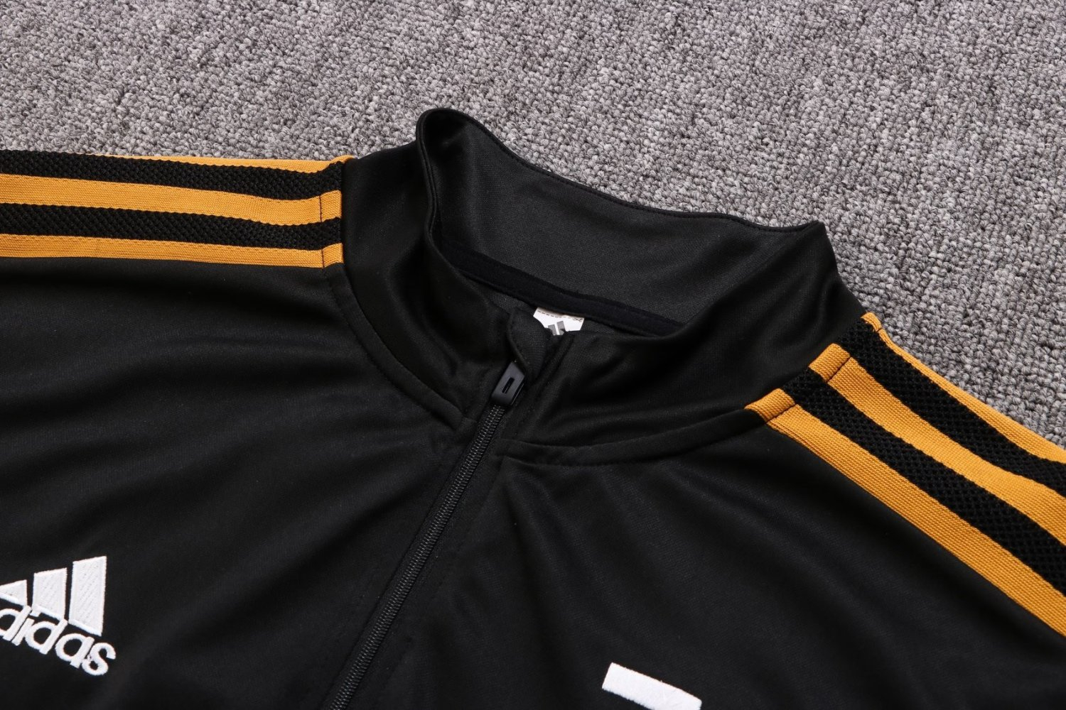 Juventus Black Soccer Training Suit Replica Mens 2022/23