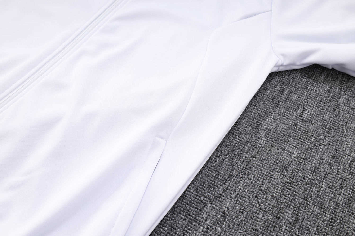 Real Madrid Soccer Jacket + Pants Replica White 2022/23 Mens (Hoodie)