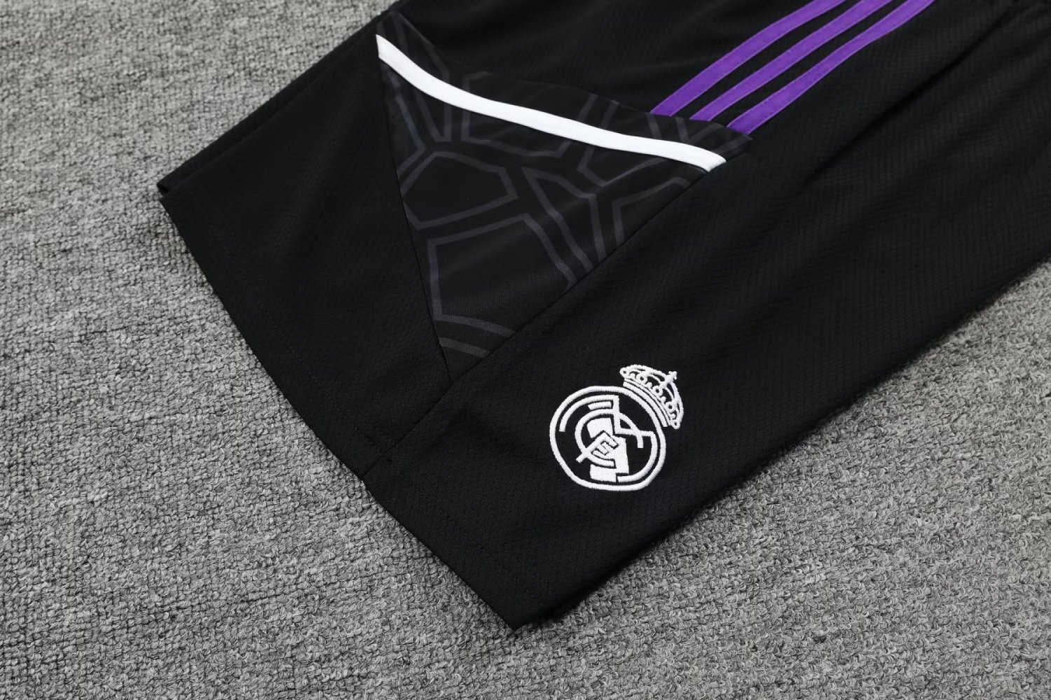 Real Madrid Soccer Jersey + Short Replica Purple 2023/24 Mens